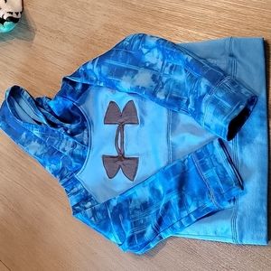 Boys Under Armour sweatshirt